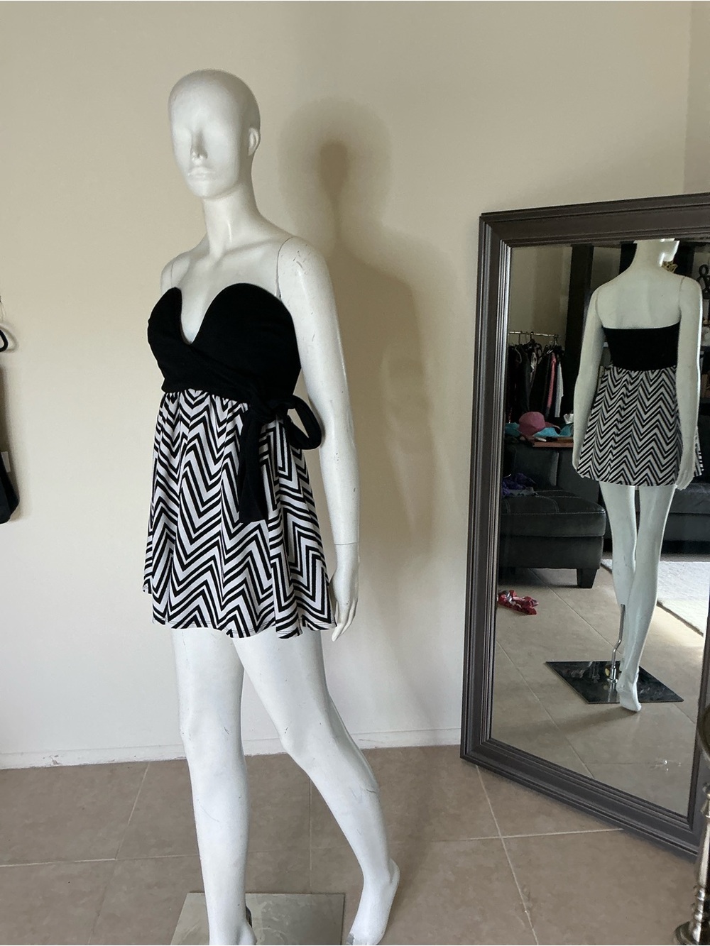 Papaya Black and White Strapless Chevron Dress